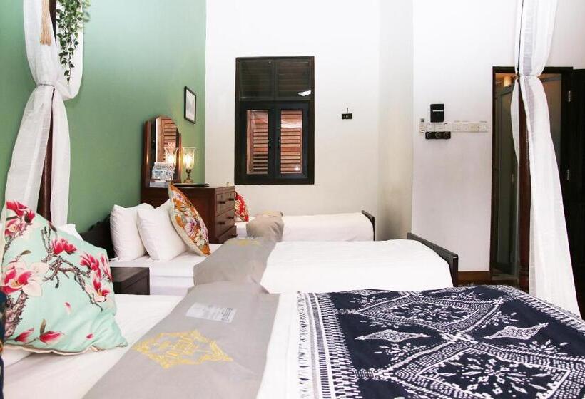 חדר סטנדרט לארבעה, Museum