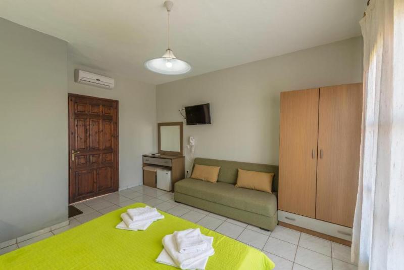 חדר סופריור, Natasa