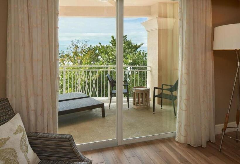 Люкс с Балконом, Playa Largo Resort & Spa, Autograph Collection