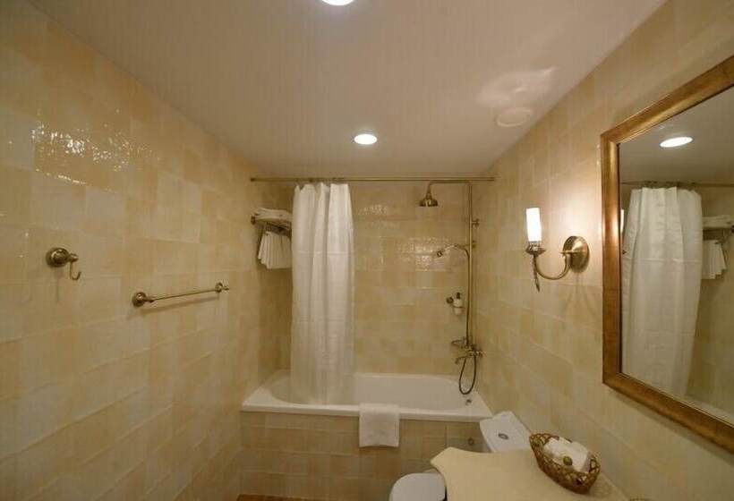 غرفة قياسية, Renomme