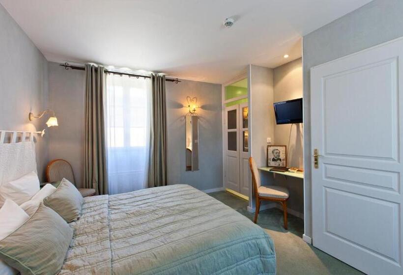 Номер Стандарт, Restaurant Les Caudalies