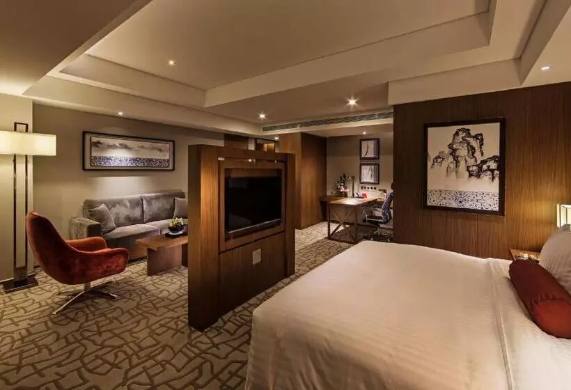 デラックススタジオ, Swiss Grand Nanchang
