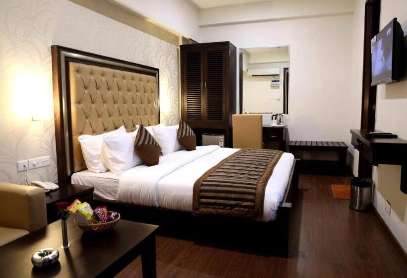 Номер Deluxe, Taj Villa Agra