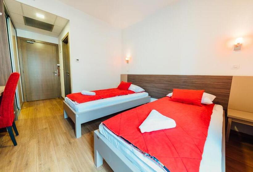 اتاق کلاسیک, Walter