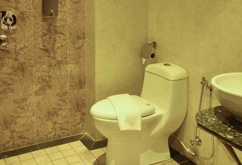 标准间, Le Metrotel