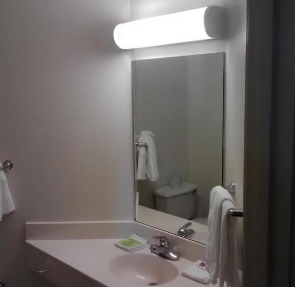 غرفة قياسية, Econo Lodge