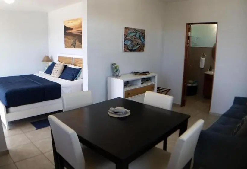 اتاق استاندارد چهار تخته با چشمانداز دریا, Island Charm Culebra Studios & Suites Amazing Water Views From All 3 Apartments Located In Culebra