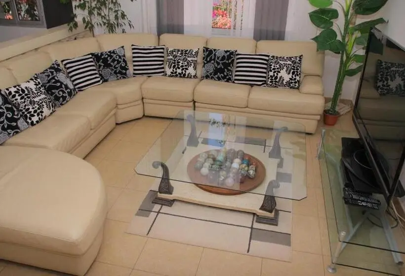 اتاق لوکس, Villa Perle Noire