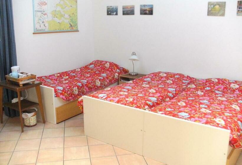 スタンダードトリプルルーム, I Tulipani Olandesi