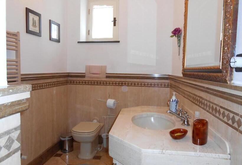 Standard room with outdoor bath, La Pieve Di Sant Andrea