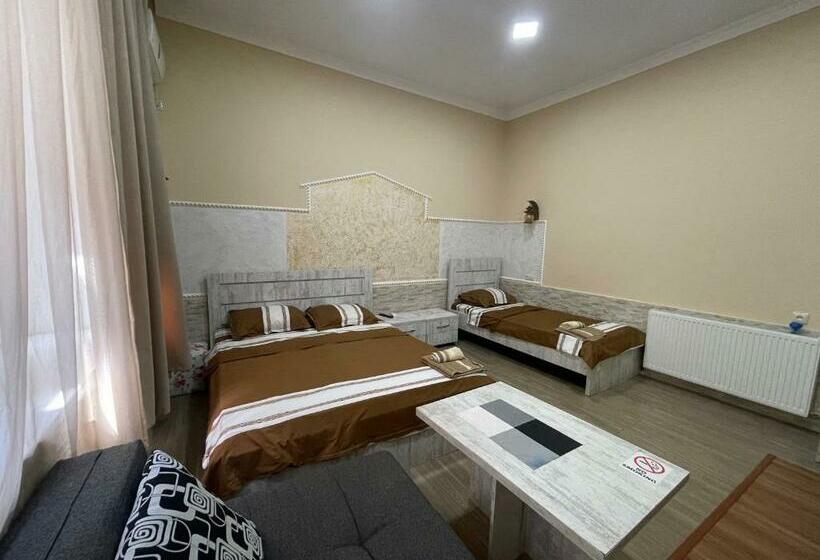 اتاق لوکس, Fazis