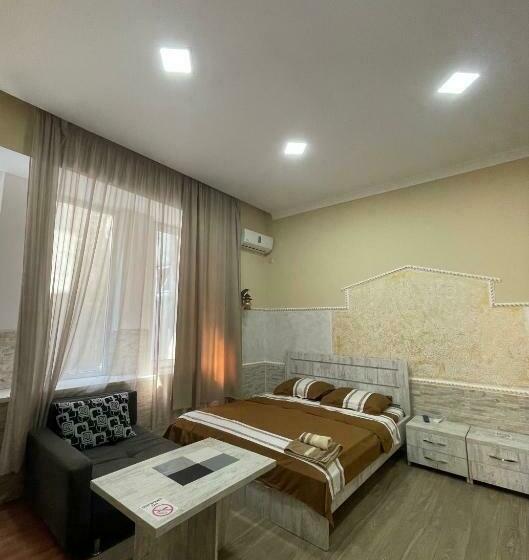 اتاق لوکس, Fazis