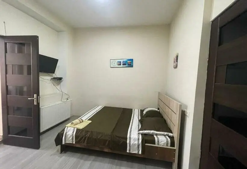اتاق لوکس یک تخته, Fazis