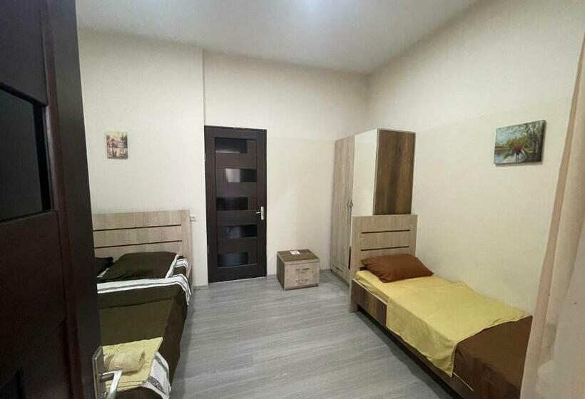 اتاق لوکس یک تخته, Fazis