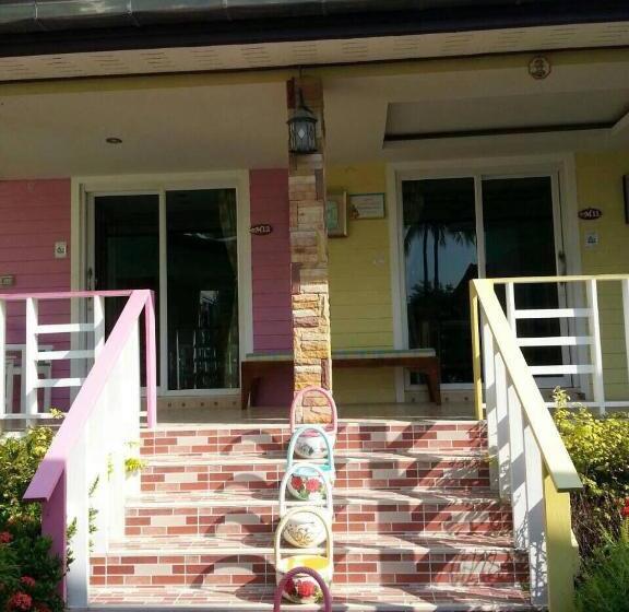 اتاق استاندارد با بالکن, ณดา เกาะล้าน รีสอร์ท