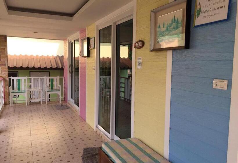 اتاق استاندارد با بالکن, ณดา เกาะล้าน รีสอร์ท