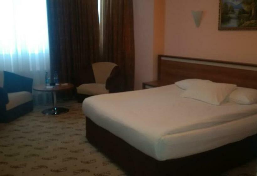 اتاق استاندارد با چشم‌انداز رودخانه, River Side