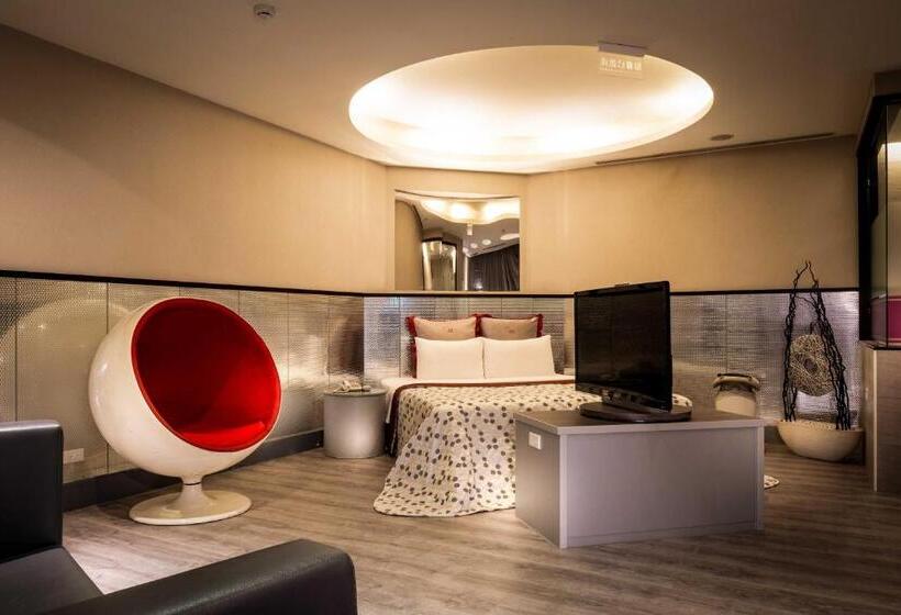 اتاق استاندارد با تخت دو نفره بزرگ, Only Love Motel