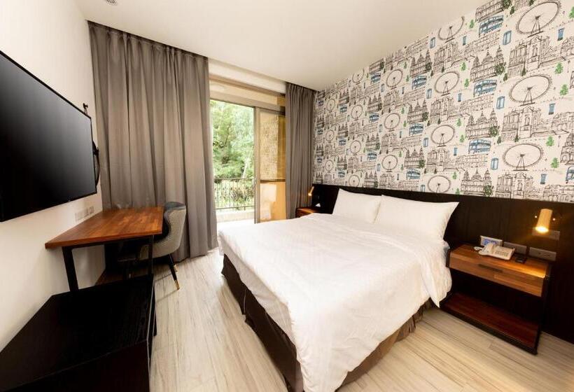 اتاق استاندارد, Only Love Motel