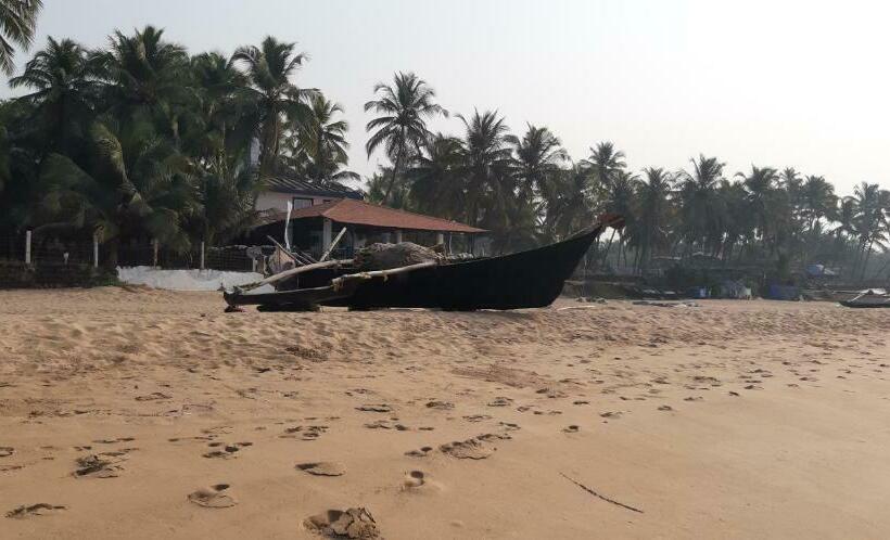 اتاق اکونومی, Noel Guest House