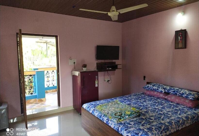 Quarto Deluxe com Sacada, Noel Guest House