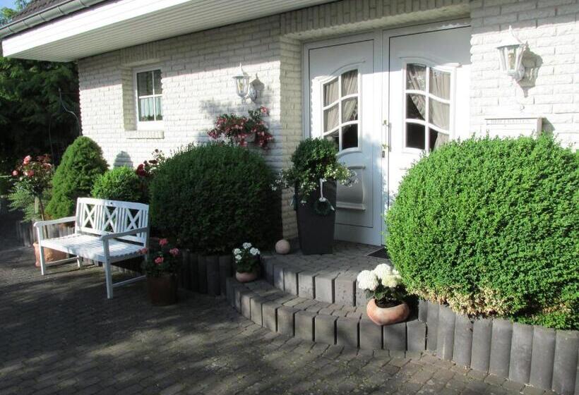 اتاق استاندارد یک نفره, Pension Roseneck