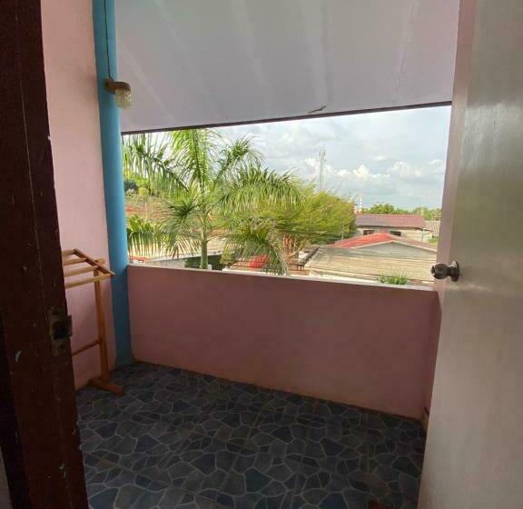 اتاق استاندارد, Phuttharaksa Resort