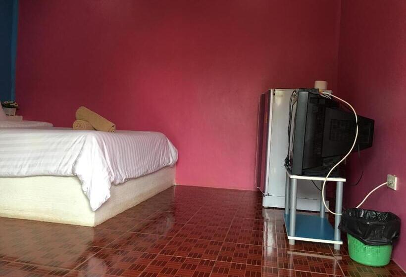 اتاق استاندارد, Phuttharaksa Resort