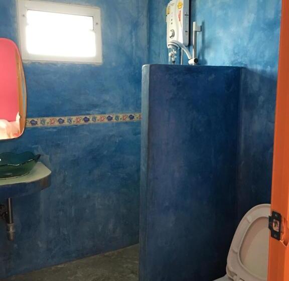 اتاق استاندارد, Phuttharaksa Resort