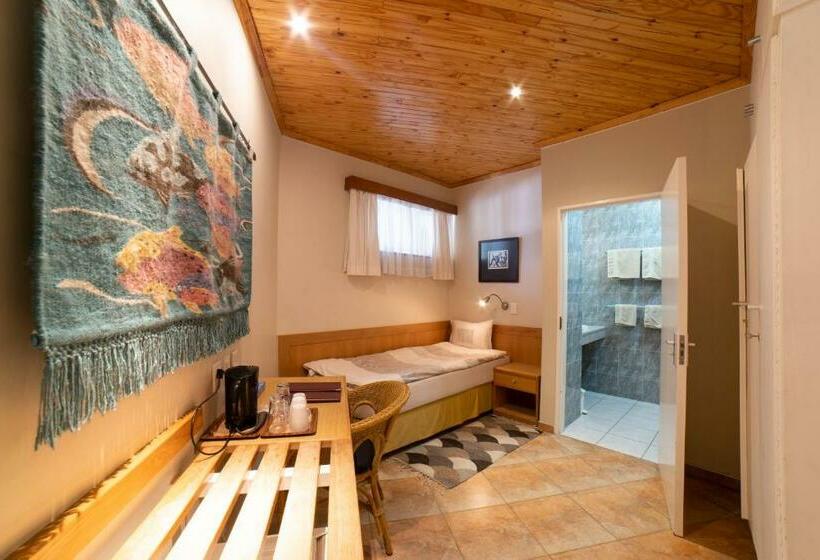 اتاق لوکس خانوادگی, Pension Palmquell