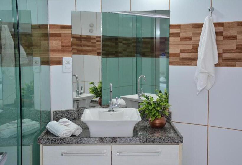 غرفة قياسية فردية, Açay