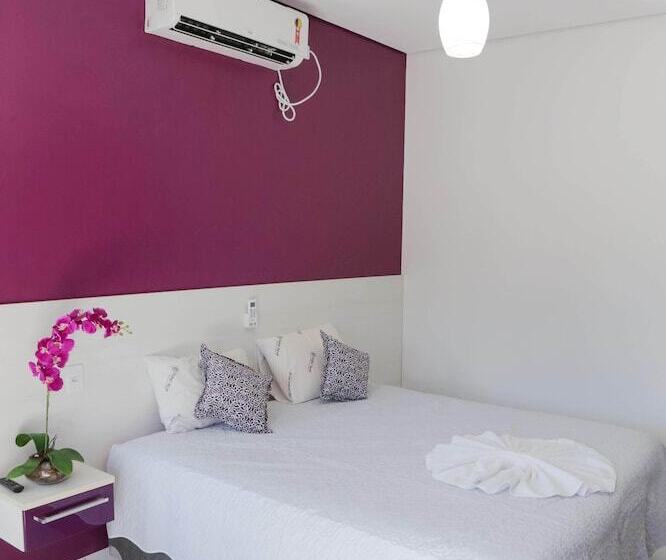 标准单人间, Açay