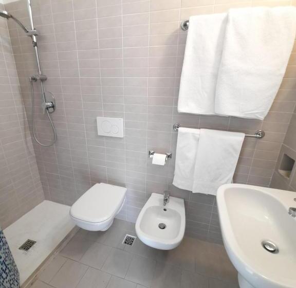 חדר סטנדרט עם מרפסת, Bing