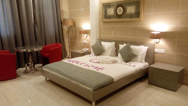 غرفة تنفيذية, The Country Lodge