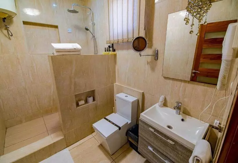 اتاق استاندارد, The Country Lodge