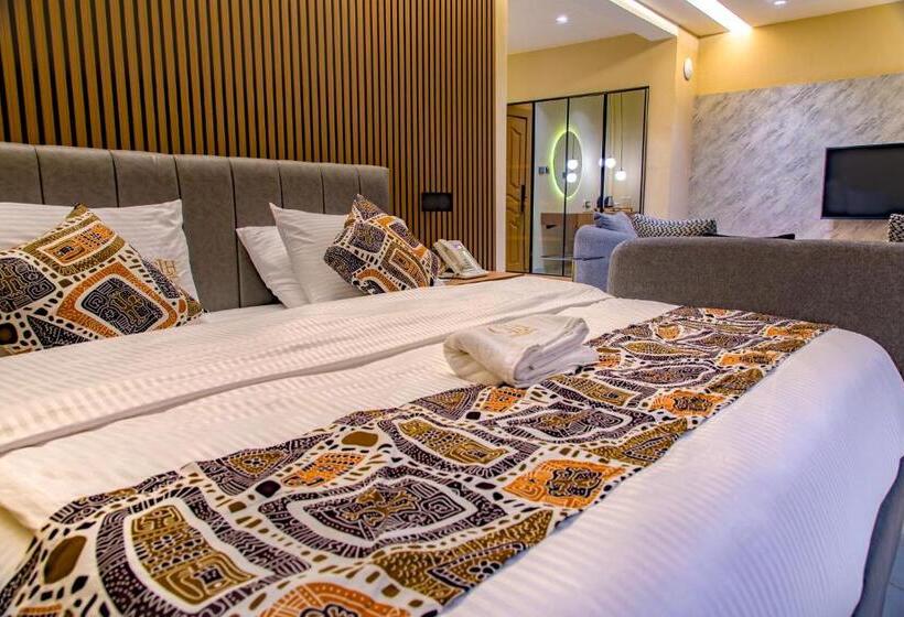 جناح إدارى, The Country Lodge