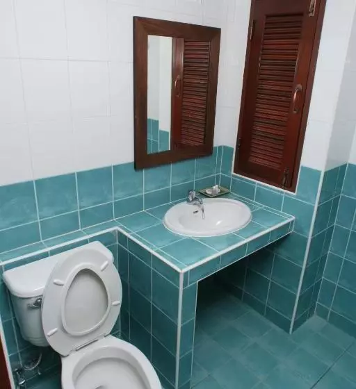 Standard-huone, Hathai House