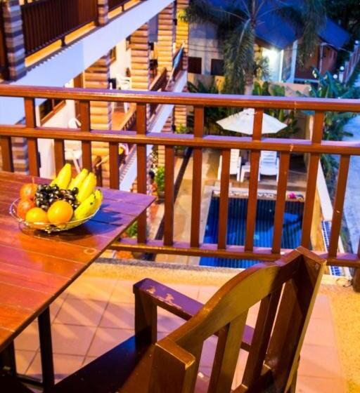 غرفة سوبيريور, Hathai House