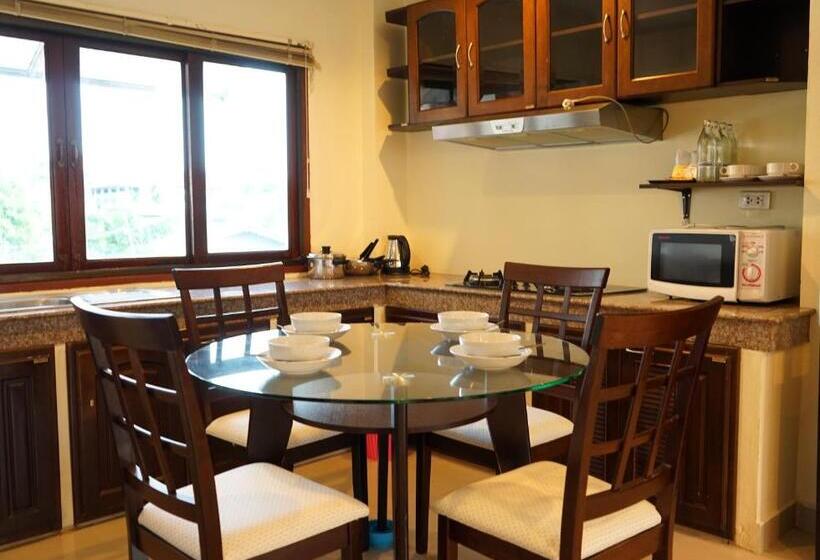 Suite Deluxe 2 Quartos, Hathai House