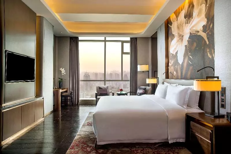 キングサイズベッドのエクゼクティブルーム, Kempinski Hotel Changsha