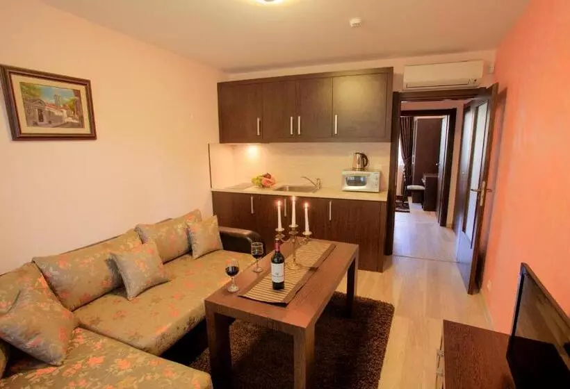 آپارتمان 1 خوابه با تراس, Old Plovdiv House In Kapana Area