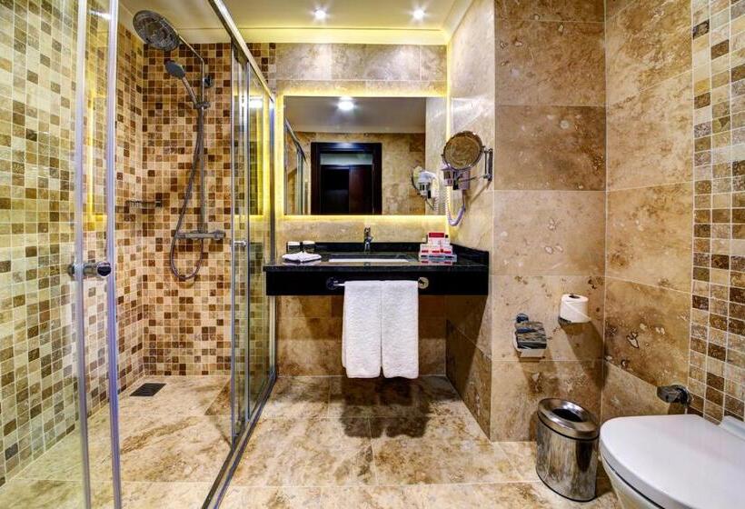 Standard Room, Ramada By Wyndham Istanbul Merter