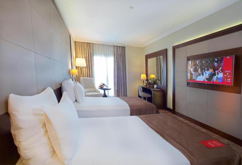 Standard Room, Ramada By Wyndham Istanbul Merter