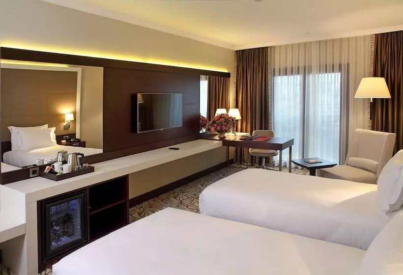 身障者適用スタンダードルーム, Ramada By Wyndham Istanbul Merter