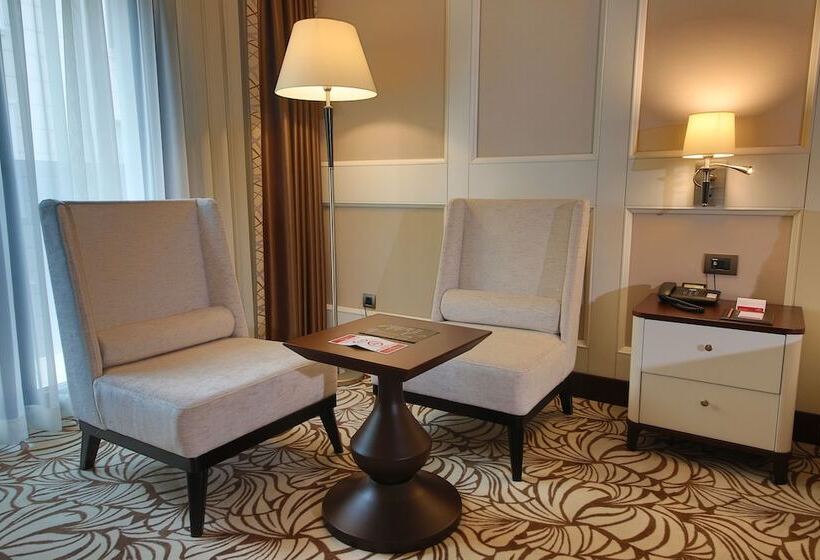 Deluxe Room, Ramada By Wyndham Istanbul Merter