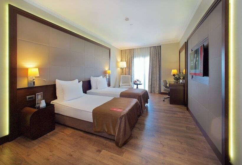 Deluxe Room, Ramada By Wyndham Istanbul Merter