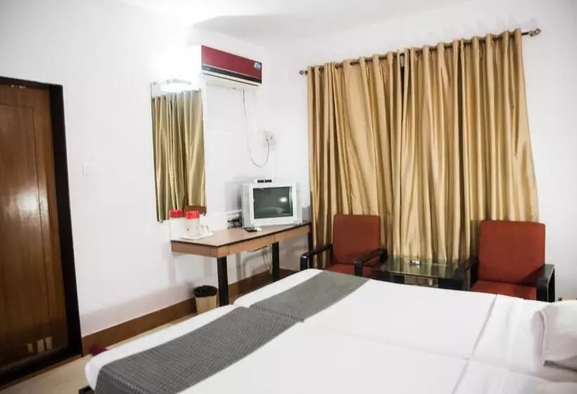 スーペリアシングルルーム, Super Townhouse Margao Near Railway Station Formerly Hotel Tanish