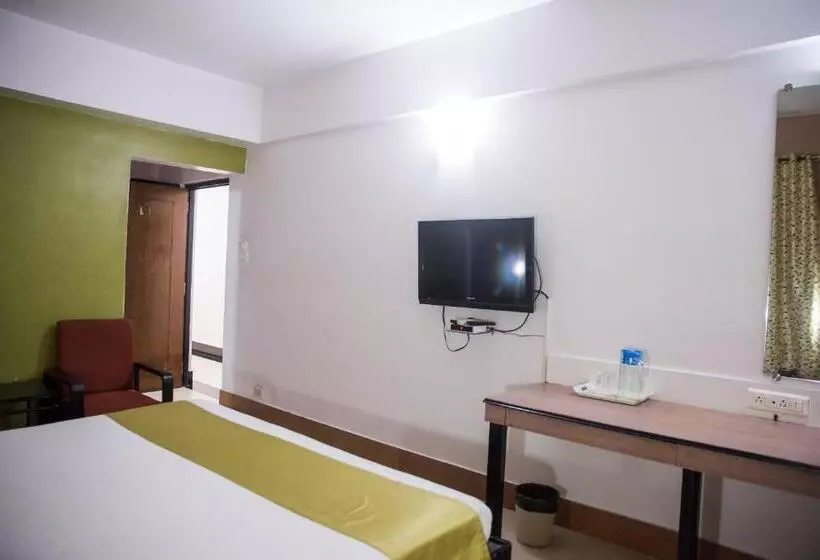 デラックスルーム, Super Townhouse Margao Near Railway Station Formerly Hotel Tanish