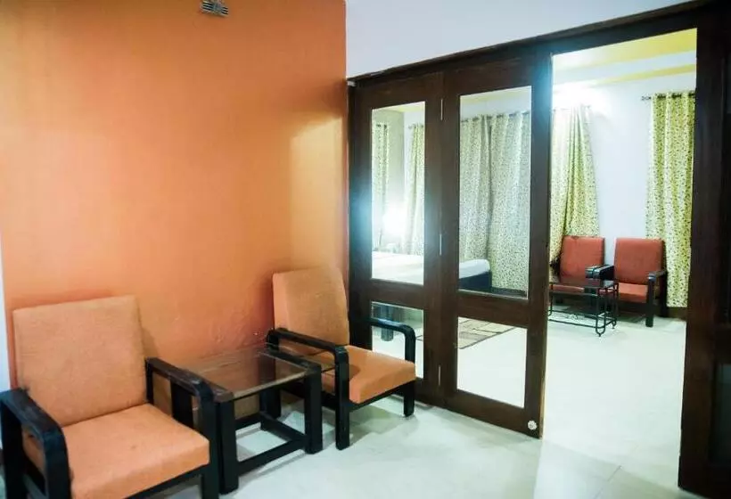 エクゼクティブスイート, Super Townhouse Margao Near Railway Station Formerly Hotel Tanish