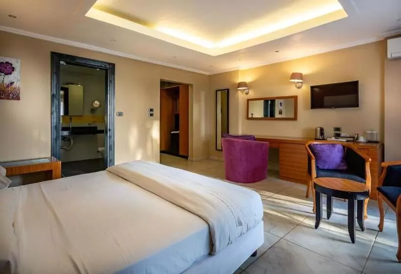 اتاق استاندارد, The Country Lodge